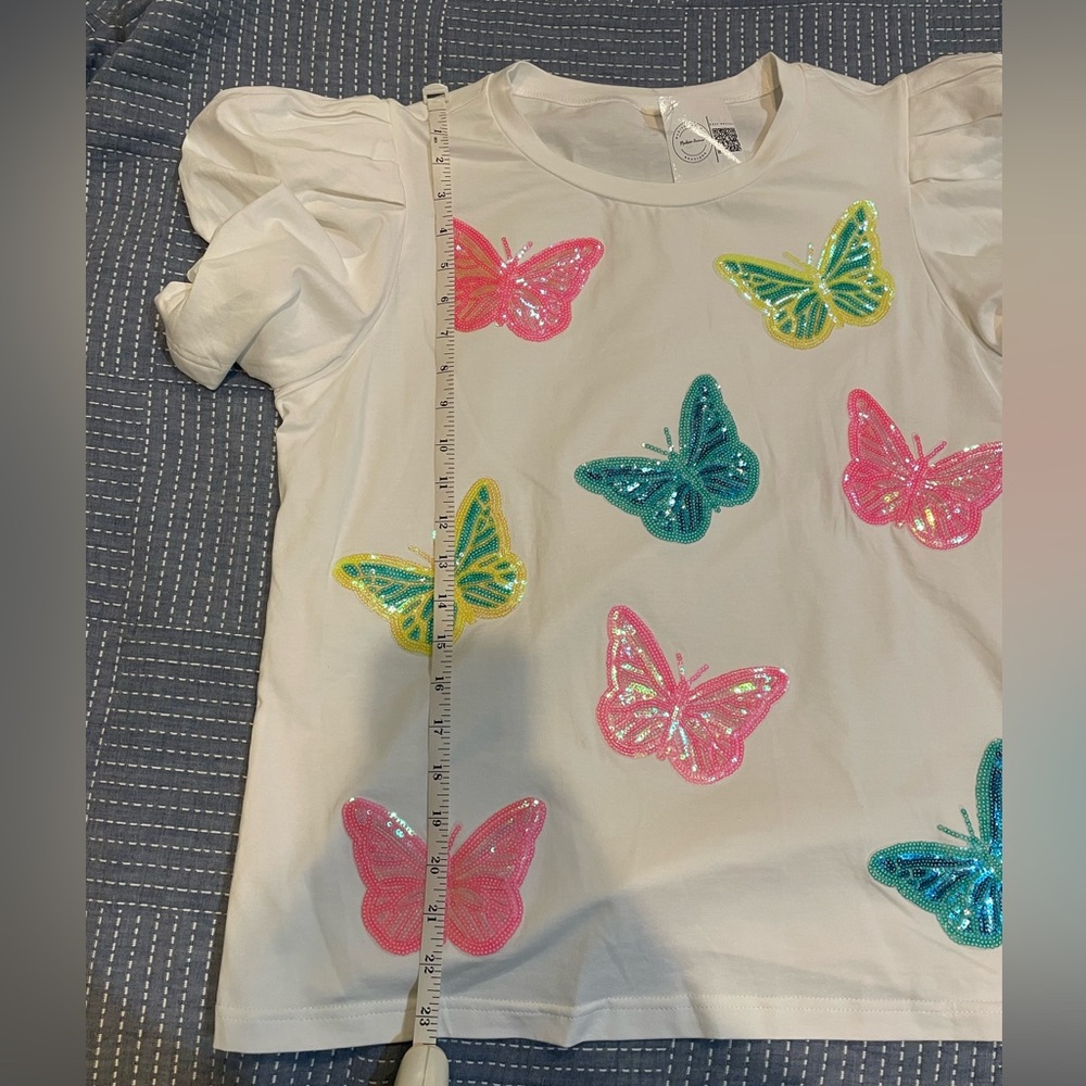Colorful Butterfly Sequin Top and Shorts Set boutique size Large - Picture 4 of 8